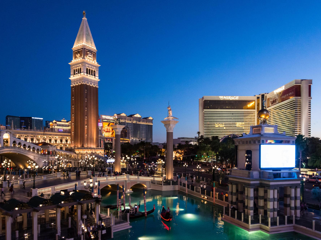 02Y4s120008m37btrB897_R_1080_808_Q90